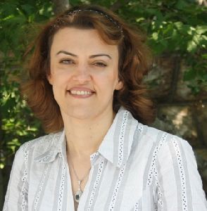 Picture of  Azita Haddadi